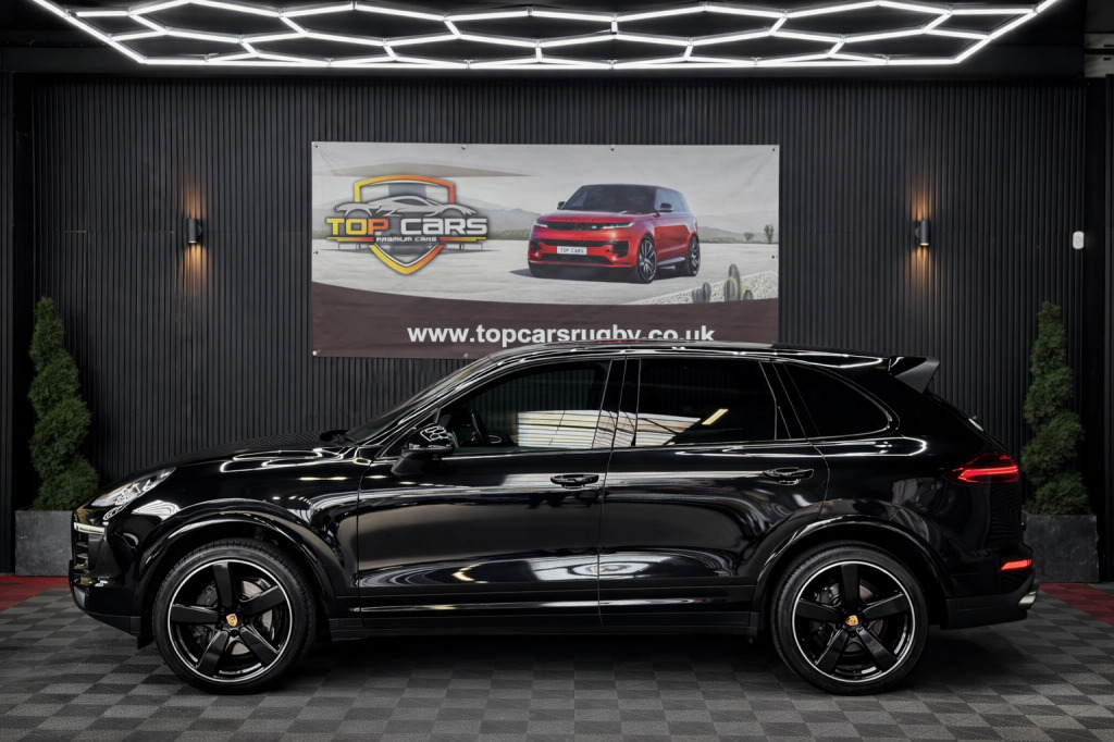 Porsche Cayenne Suv 2.9 T V6 S Platinum Edition 2019 Black #3