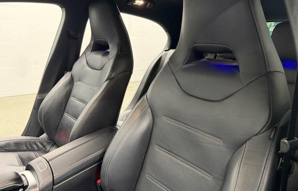 Mercedes-Benz A Class Hatchback 2.0 A35 Amg Edition Executive 7G-dct 4 WA22XDU Grey #6