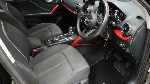 Audi Q2 2020 70 1.6 LC70HMD Black #2