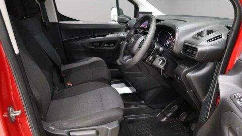 Citroen Berlingo 2019 19 1.6 VE19AAU Red #2
