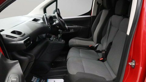 Citroen Berlingo 2019 19 1.6 VE19AAU Red #4