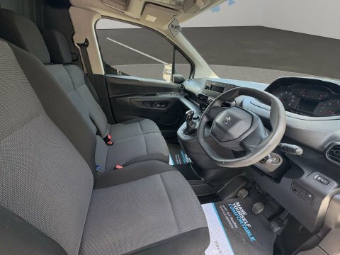 Peugeot Partner 2019 19 1.6 CX19CMZ White #2