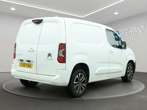 Citroen Berlingo 2019 19 1.6 White #4