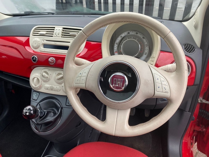 Fiat 500 Lounge Red #3