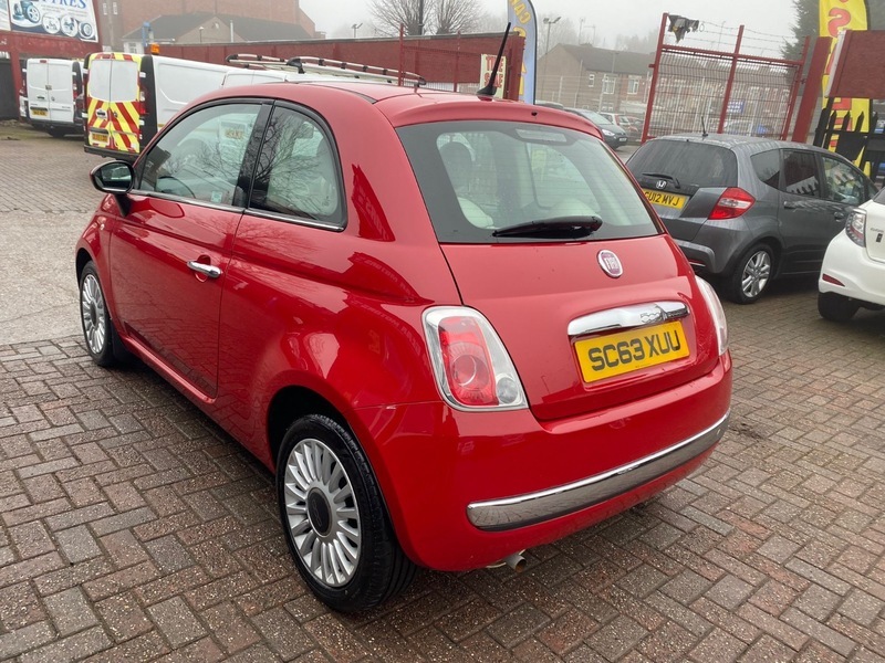 Fiat 500 Lounge Red #6