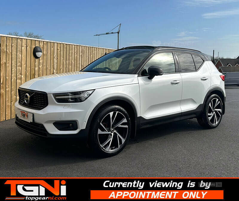 Volvo XC40 2.0 D4 190 First Edition Awd Geartronic TIG6624 #4