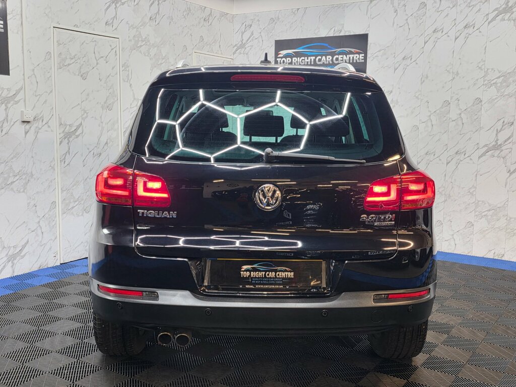 Volkswagen Tiguan 2.0 Tdi Bluemotion Tech Match Suv Dsg 4Wd Ss GU15FDC Black #4