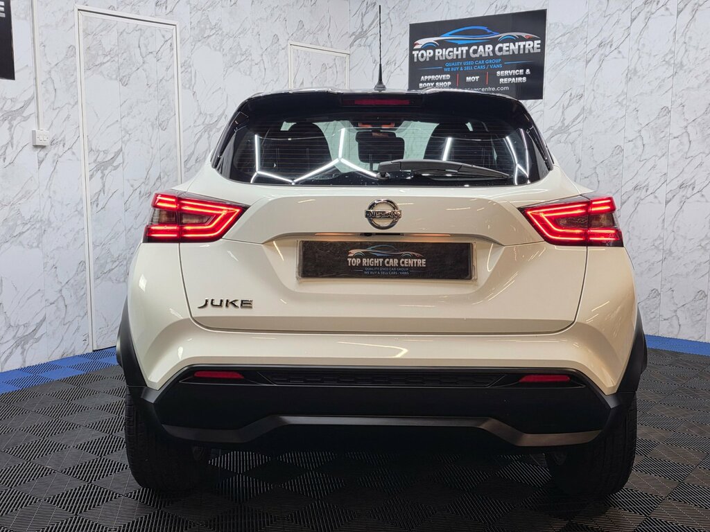 Nissan Juke 1.0 Dig-t Acenta Suv Euro 6 Ss ND69CHJ White #4