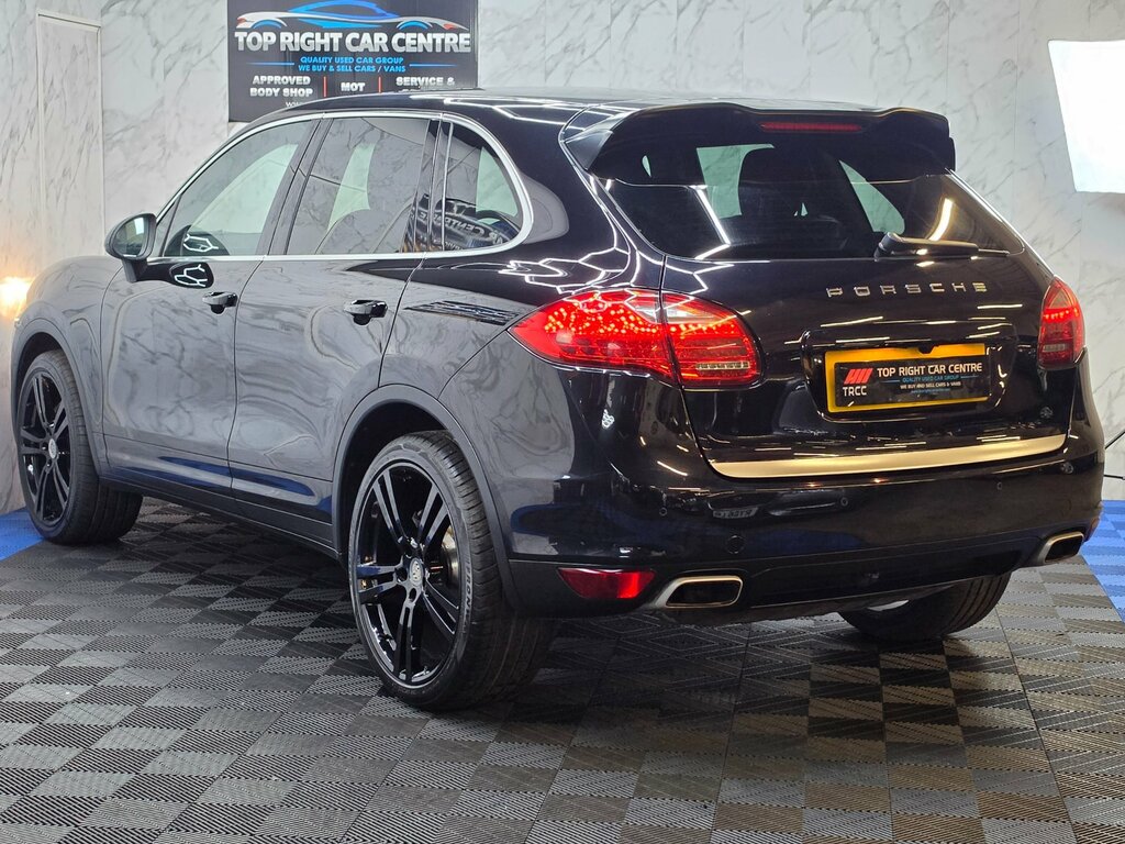 Porsche Cayenne 3.0 Td V6 Suv Tiptronic 4Wd Ss 240 Ps Die WN14TNU Black #4