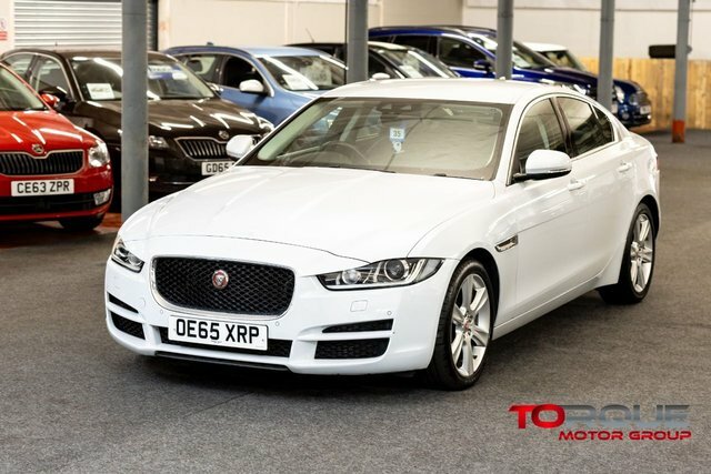 Jaguar XE 2.0 Gtdi Portfolio Saloon Euro 6 White