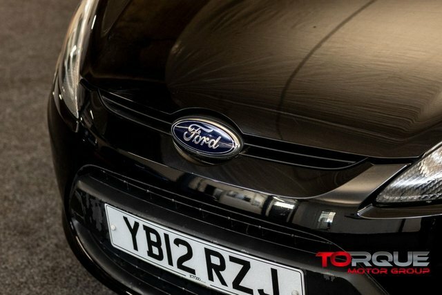 Ford Fiesta 1.25 Edge Hatchback 124 G Km 81 YB12RZJ Black #4