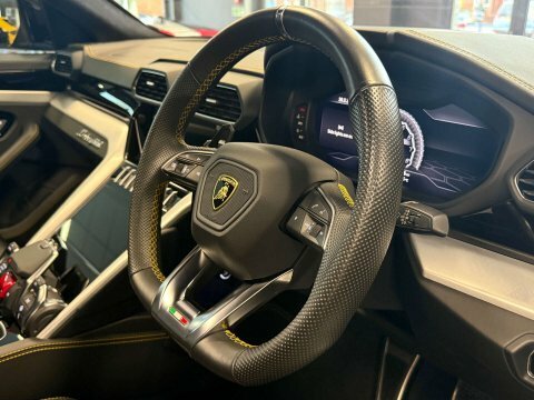 Lamborghini Urus V8 Auto KM70YBZ Black #2