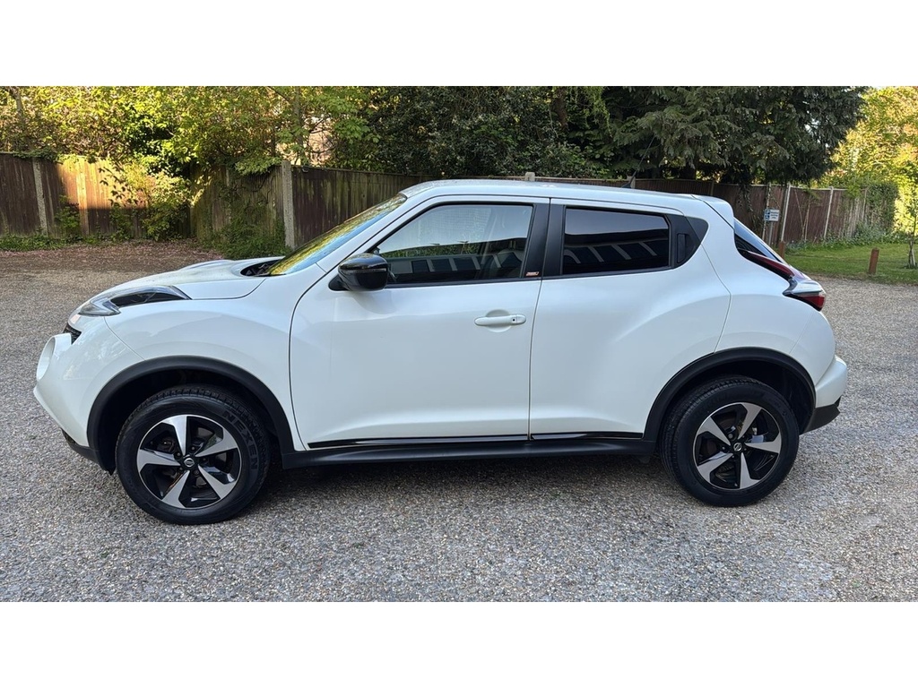 Nissan Juke 1.6 Bose Personal Edition Suv Eu HG19MTF White #6