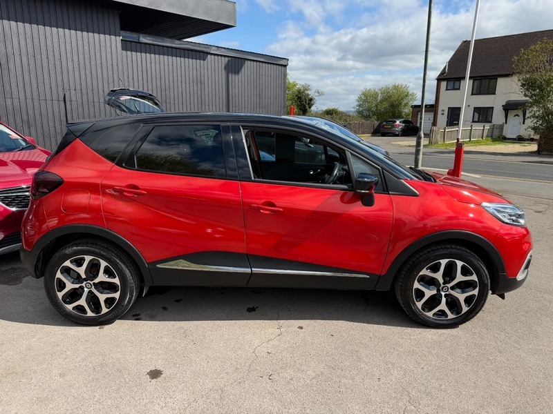 Renault Captur Dynamique S Nav Dci HV67WLH Red #2