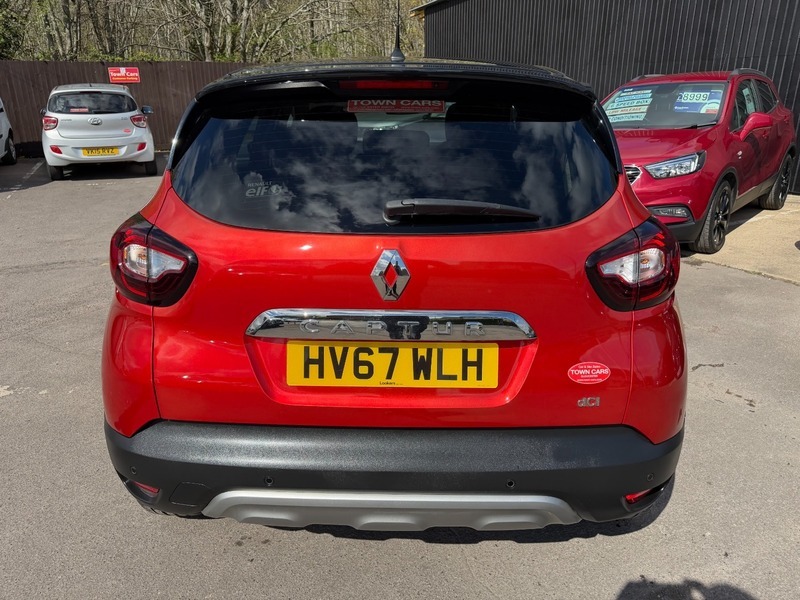 Renault Captur Dynamique S Nav Dci HV67WLH Red #3