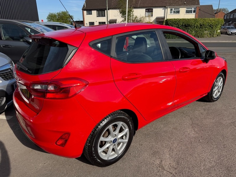 Ford Fiesta Zetec Only YJ68TBN Red #2