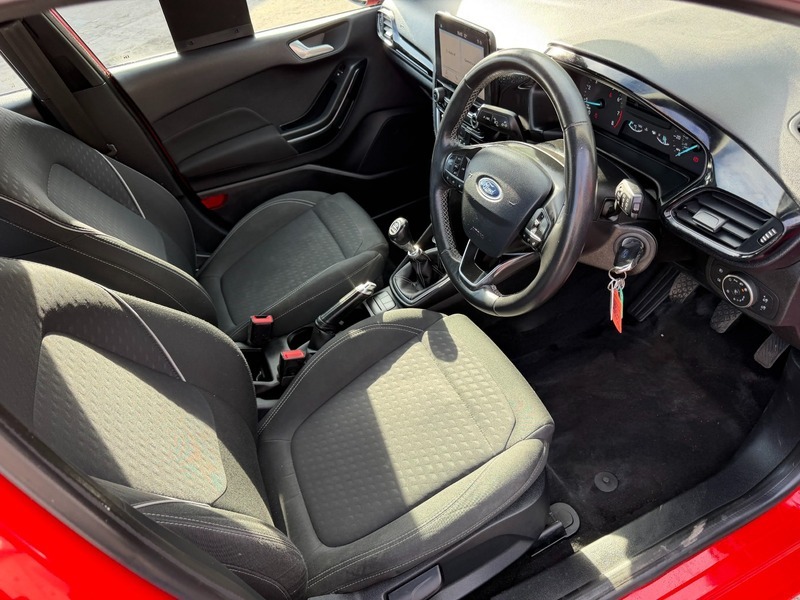 Ford Fiesta Zetec Only YJ68TBN Red #5