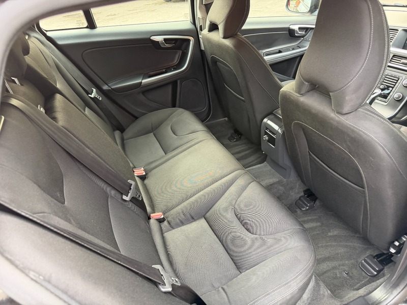 Volvo V60 D2 Business Only Black #5