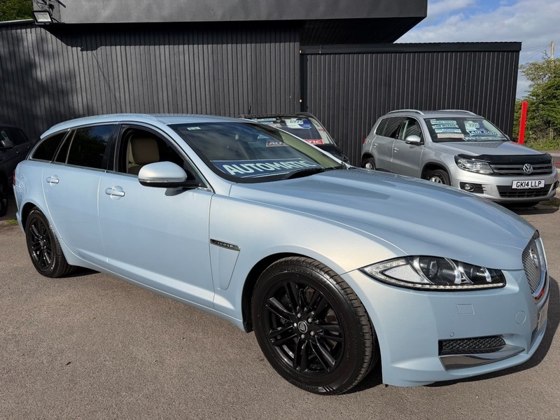 Jaguar XF D Luxury Only Silver