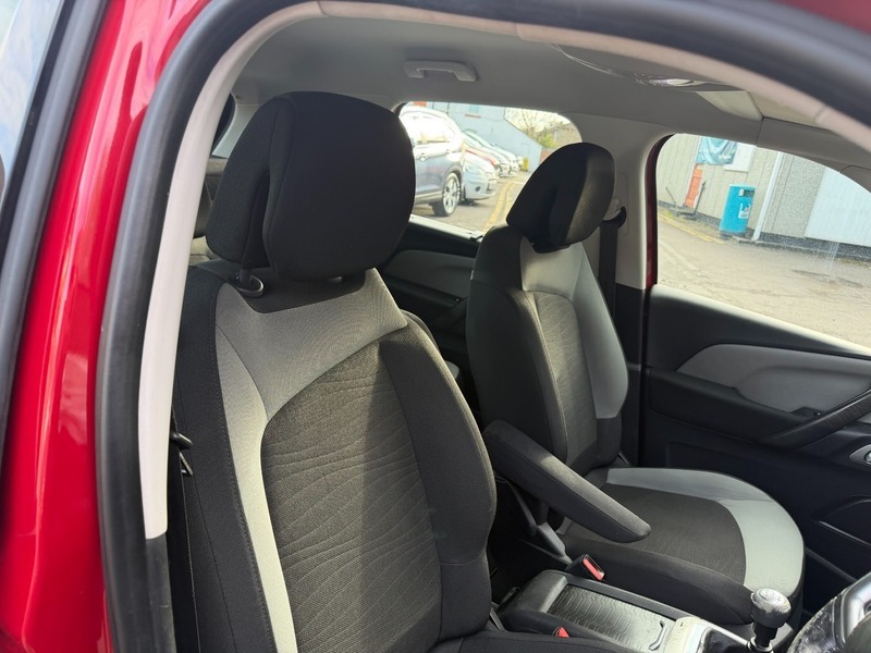 Citroen C4 Picasso E-hdi Airdream Exclusive-6 Speed Red #6