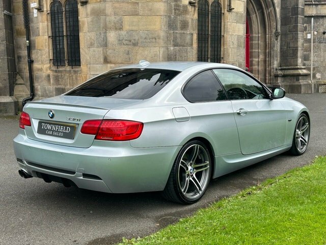 BMW 3 Series 3.0 330I Sport Plus Edition Coupe Stept Blue #4