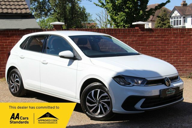 Volkswagen Polo Tsi Life Hatchback White