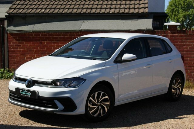 Volkswagen Polo Tsi Life Hatchback White #3