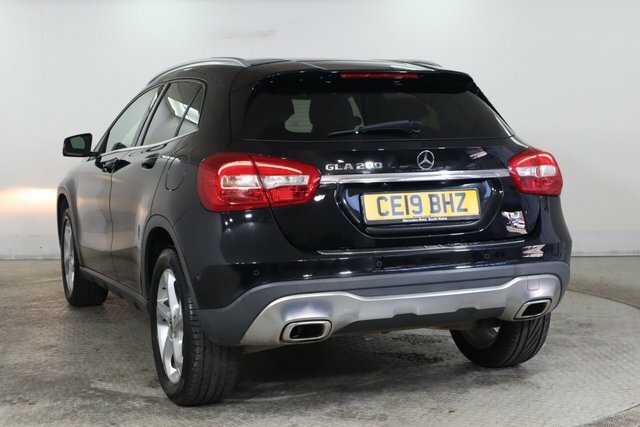 Mercedes-Benz GLA Class 1.6 Gla200 Sport Executive Suv CE19BHZ Black #6