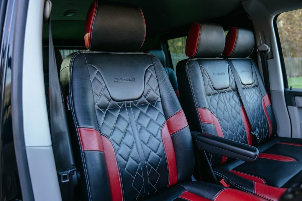 Volkswagen Transporter Sportline 2L Sportline Black #4
