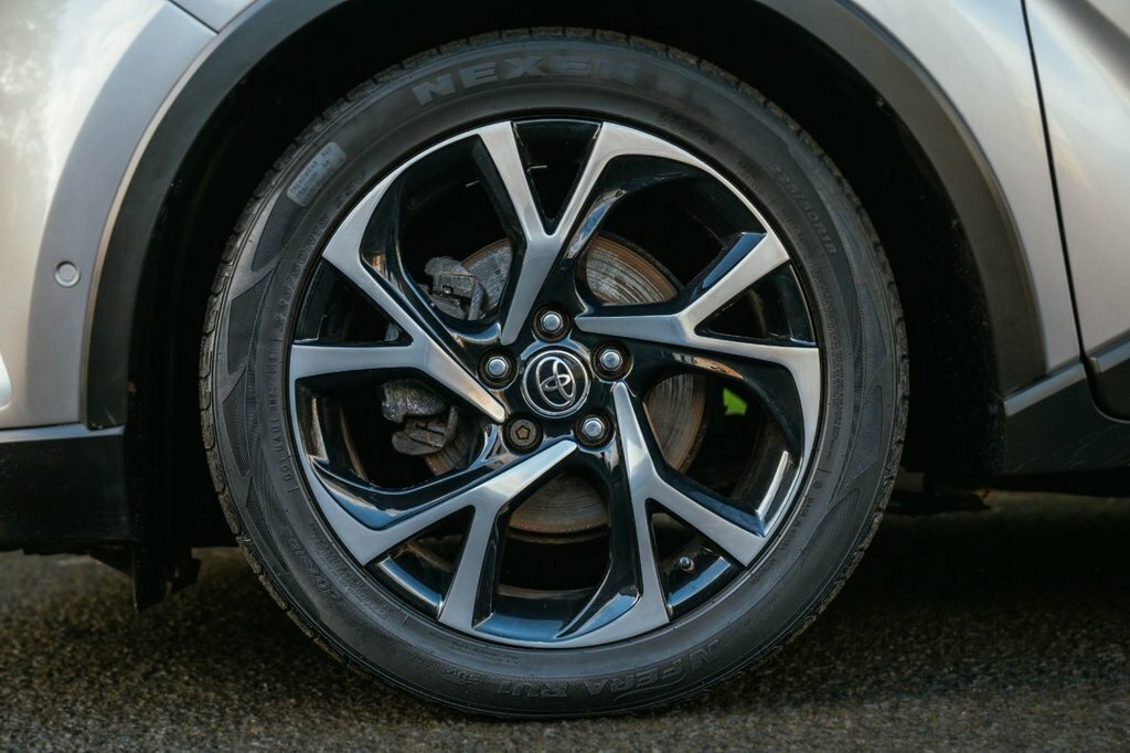 Toyota C-Hr 1.8L Dynamic BV17OMA Silver #3
