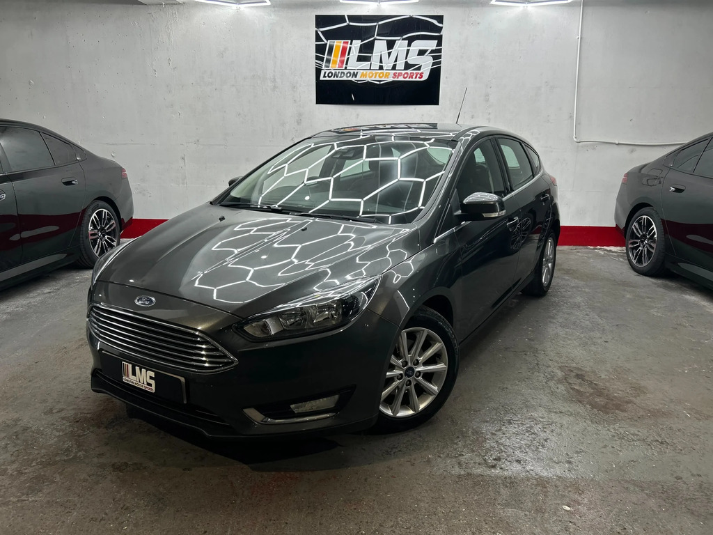 Ford Focus 1.0T Ecoboost Titanium DF15DVU Grey #3