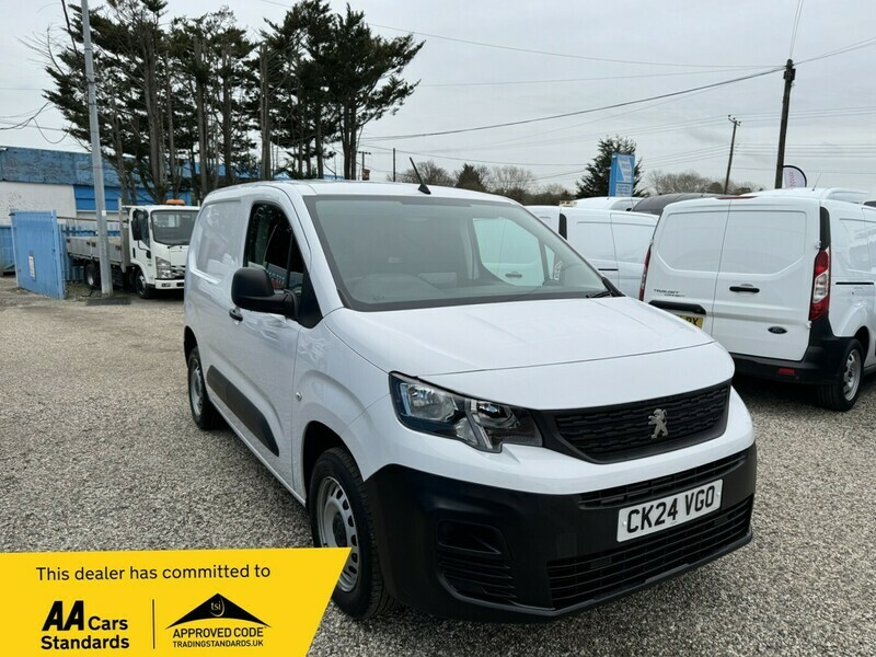 Peugeot Partner Bluehdi Professional Premium Plus White