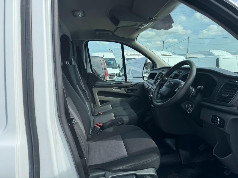 Ford Transit Custom 300 Base P V AE68YUB White #4