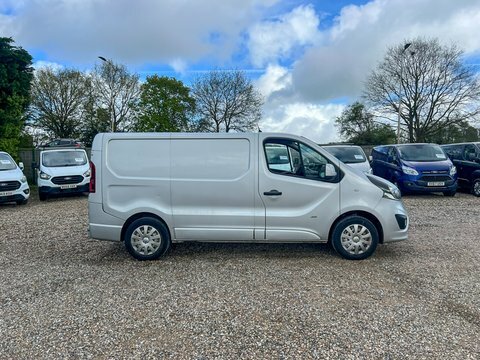 Vauxhall Vivaro Swb Low Roof KY18EXL #5