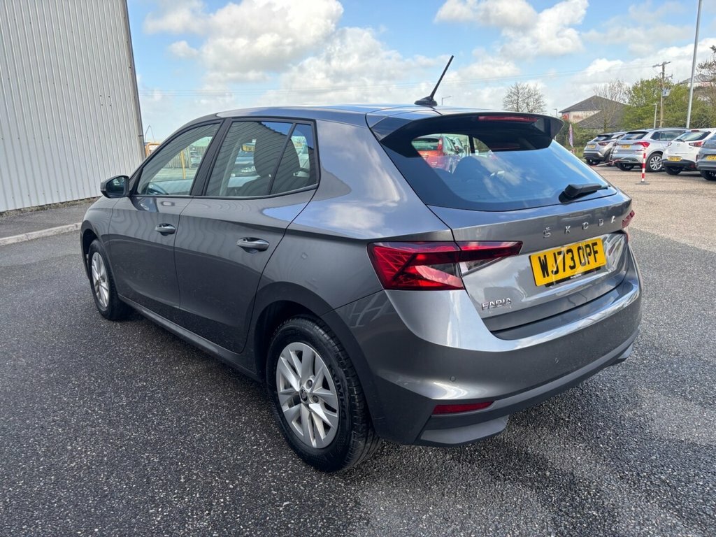 Skoda Fabia Hatchback WJ73OPF Grey #2