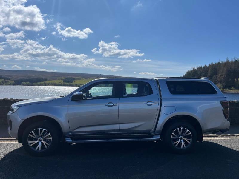 Isuzu D-Max 1.9 Dl40 Double Cab 4X4 - 2025 75 Silver