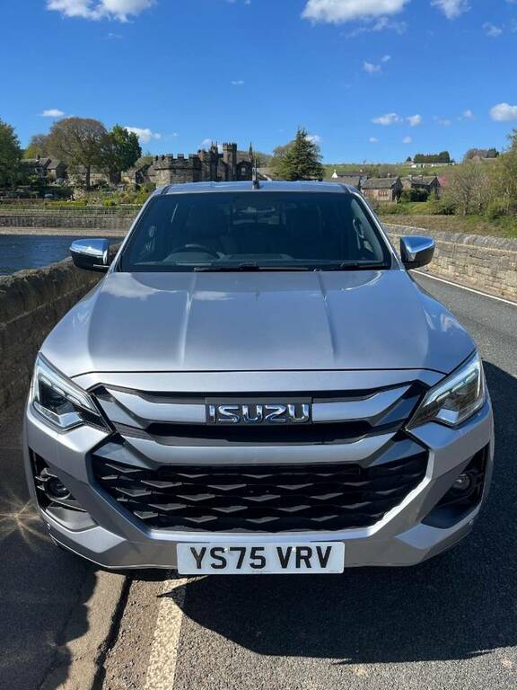 Isuzu D-Max 1.9 Dl40 Double Cab 4X4 - 2025 75 Silver #2