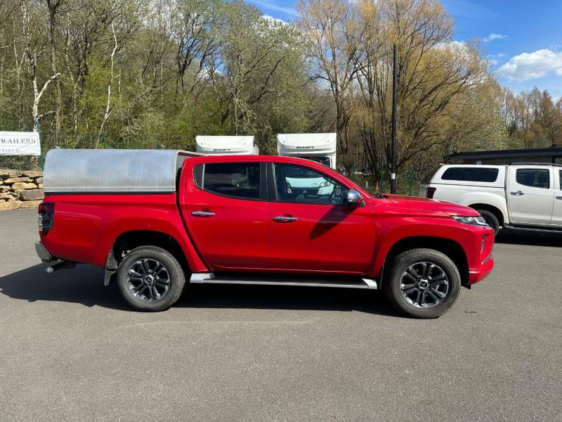Mitsubishi L200 Double Cab Di-d 150 Barbarian X 4Wd - 2021 2 Red