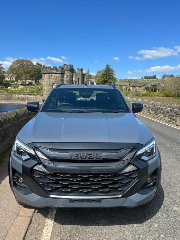 Isuzu D-Max 1.9 V-cross Steel Edition Double Cab 4X4 - 20 YT75FUG Grey #4