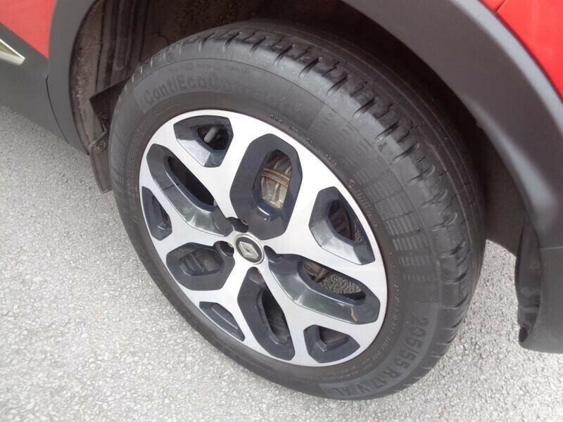 Renault Captur Gt Line Tce LV69KNE Black #4