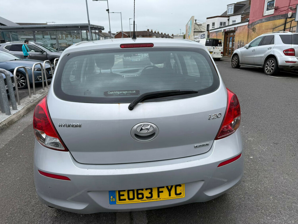 Hyundai I20 1.1 Crdi Active Hatchback Euro 5 Silver #3