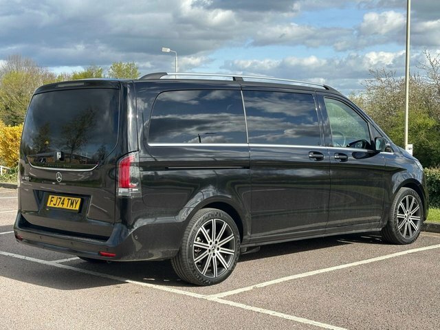 Mercedes-Benz V Class V300d Premium Mpv Black #4