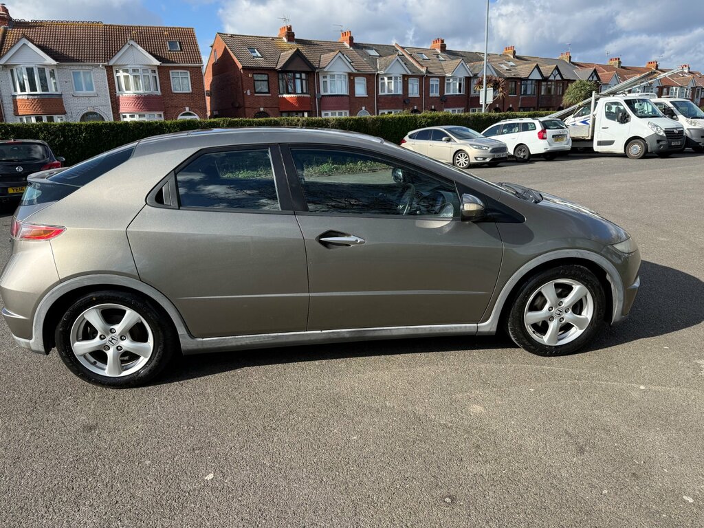 Honda Civic 1.8 I-vtec Es Hatchback 152 Gk Grey #6