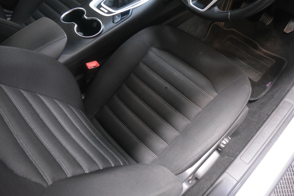 Ford Mondeo 1.5 Zetec Econetic Tdci 114 Bhp  #4