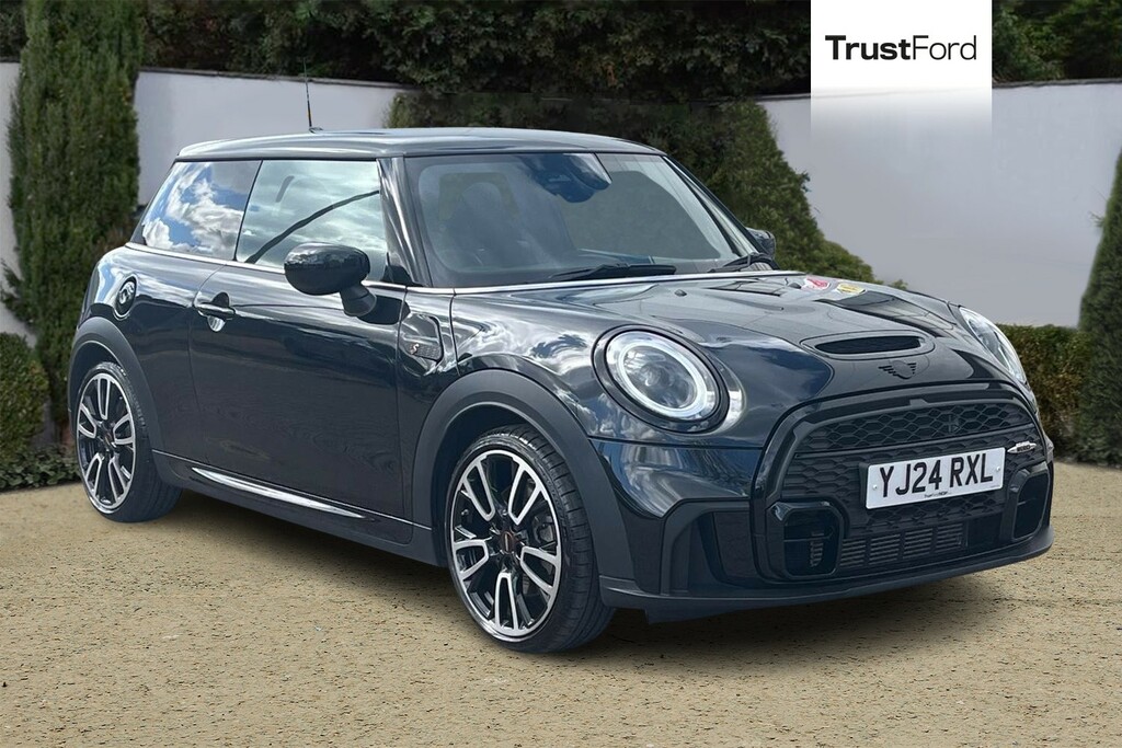 Mini Hatch 2.0 Cooper S Sport Hatchback Steptronic Black