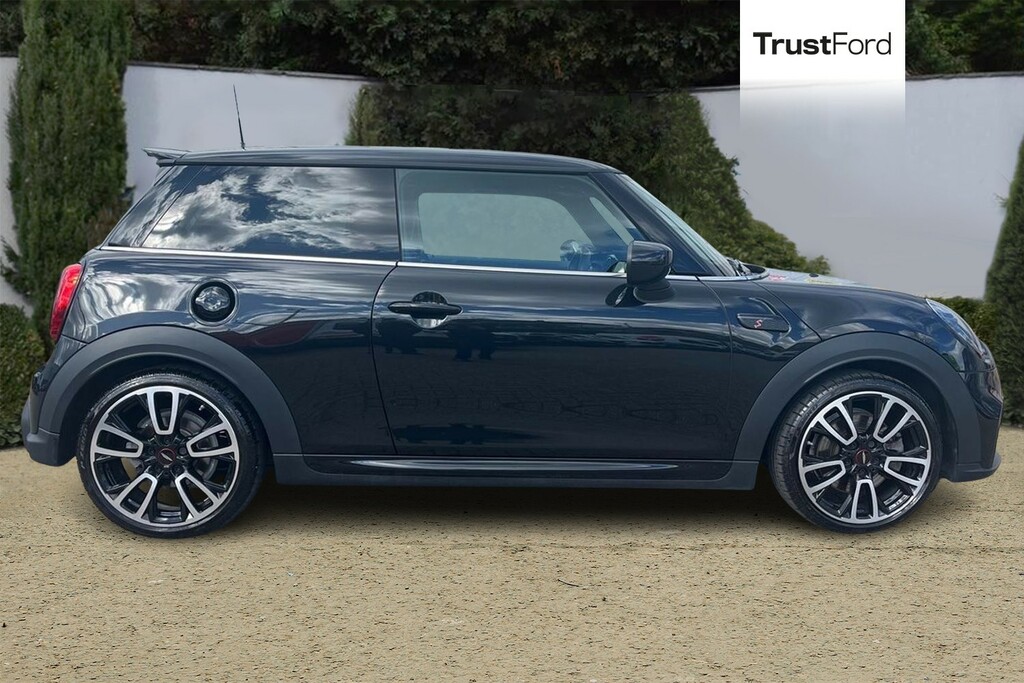 Mini Hatch 2.0 Cooper S Sport Hatchback Steptronic YJ24RXL Black #3