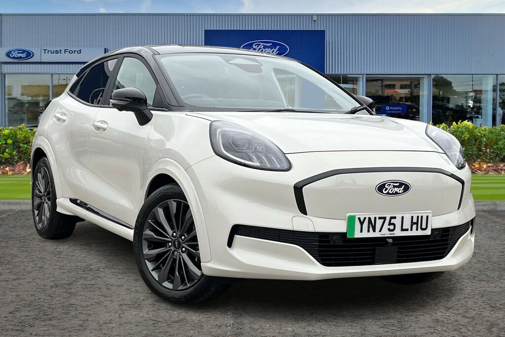 Ford Puma Gen-e Standard Range 43Kwh Sound Edition Suv E YN75LHU White