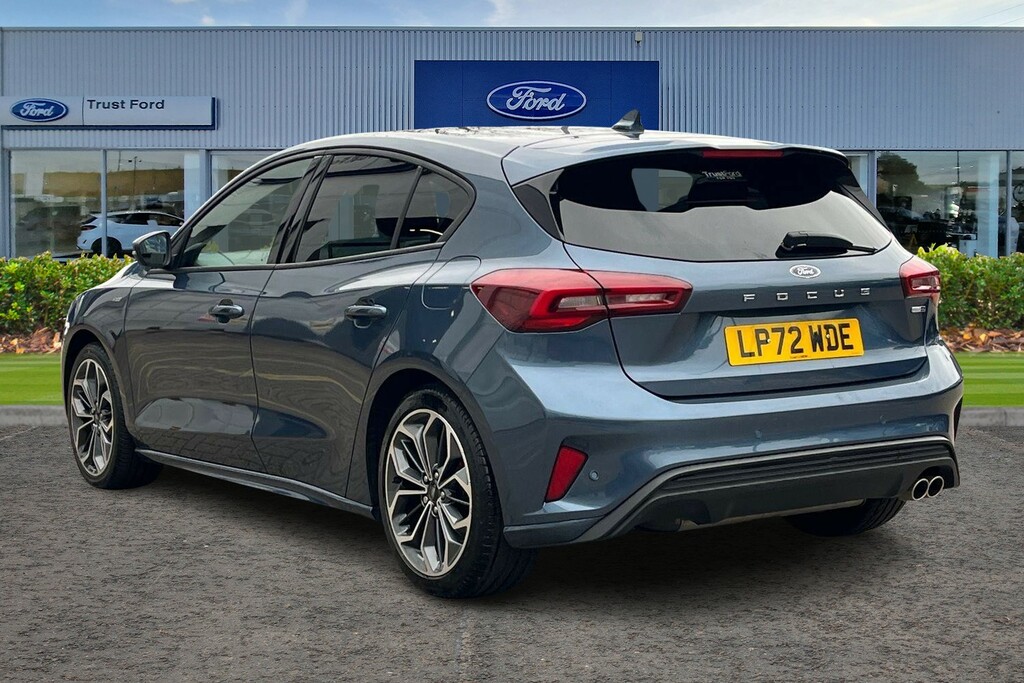 Ford Focus 1.0T Ecoboost Mhev St-line Vignale Hatchback P Blue #2