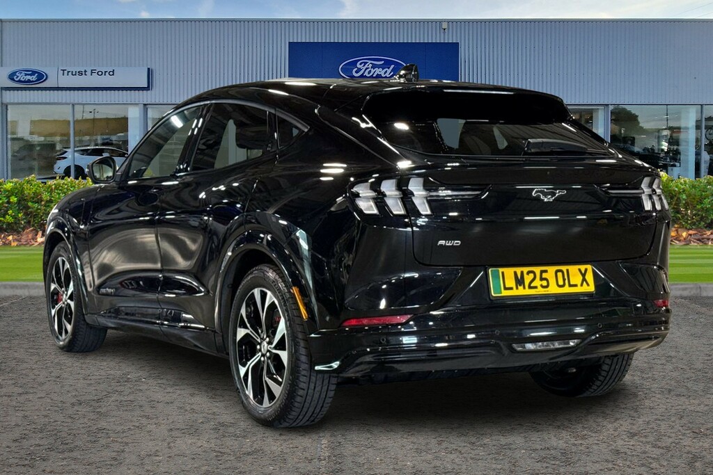 Ford Mustang Mach-E Extended Range 91Kwh Premium Suv LM25OLX Black #2