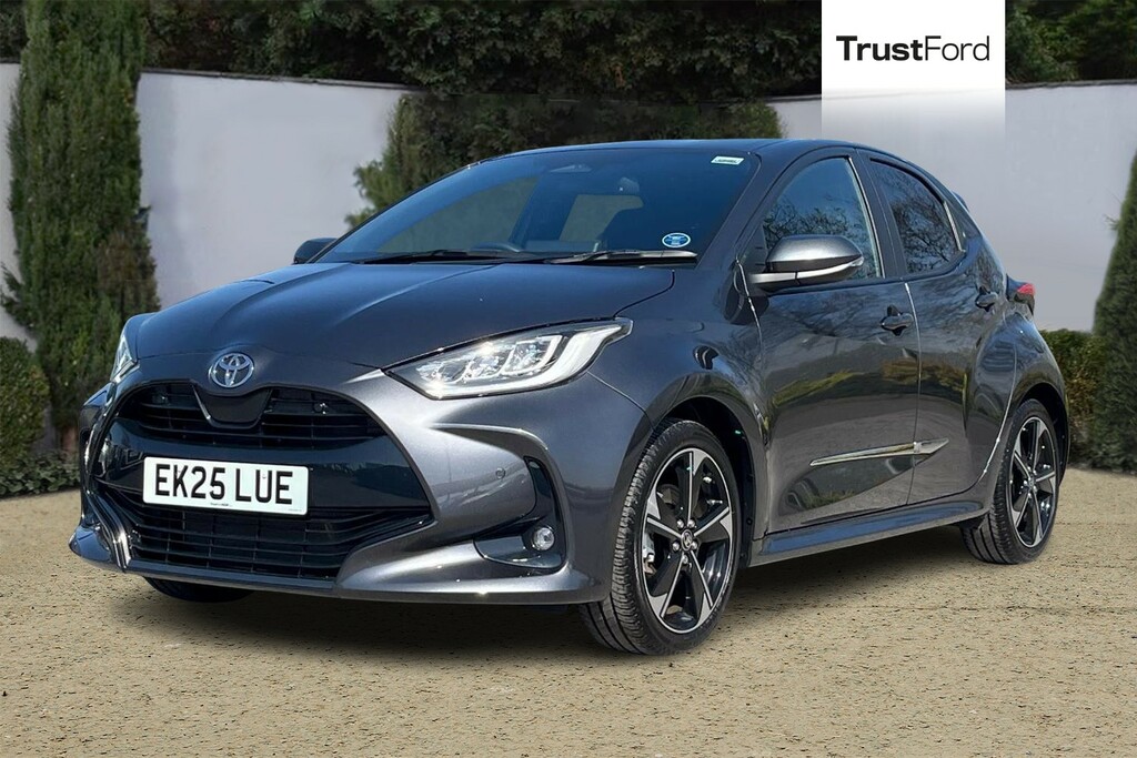 Toyota Yaris 1.5 Hybrid 130 Excel Cvt Wireless Charging EK25LUE Grey #5